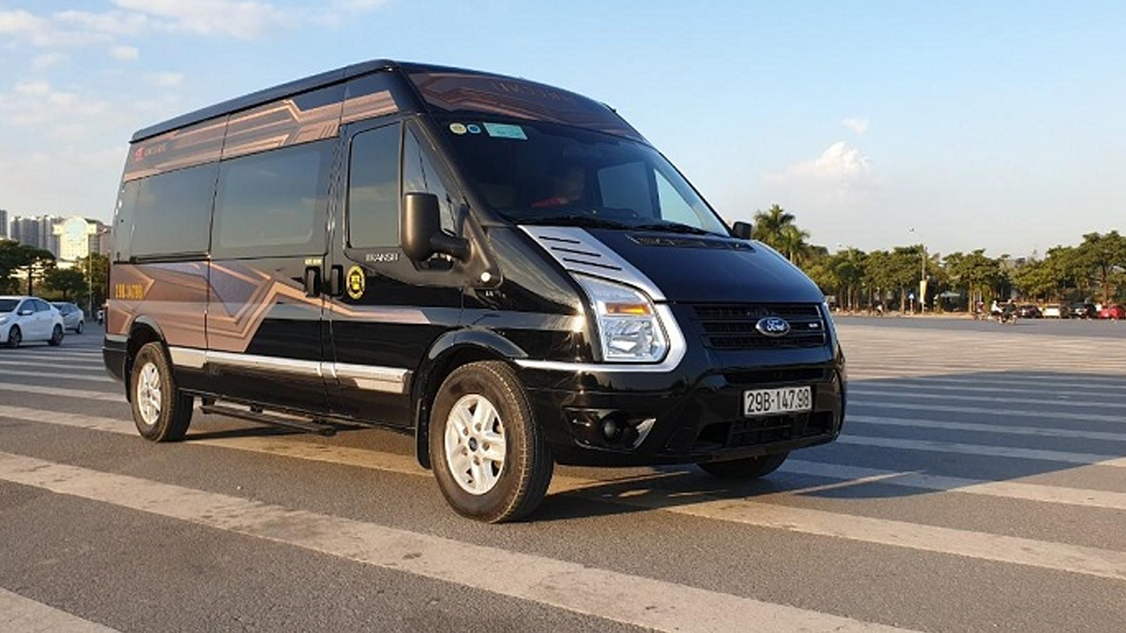 Cho Thuê Xe 9 Chỗ Đi Cát Bà Từ Đông Anh Hà Nội Giá Rẻ